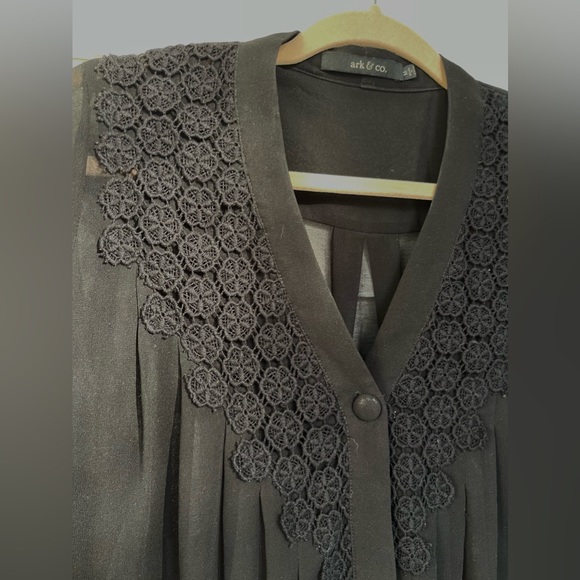 Black, sheer Ark & Co blouse. Size Medium. - Picture 2 of 4